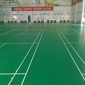 Matras karet pvc lapangan badminton