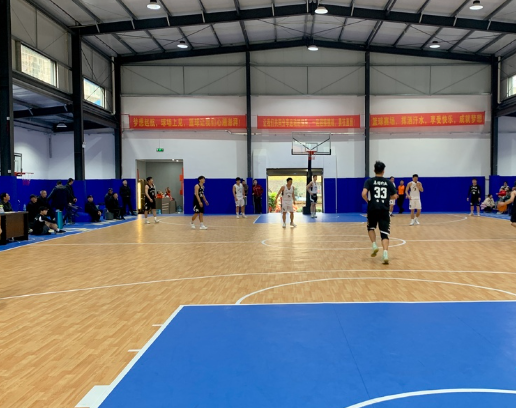 Lantai Lapangan Basket Dalam Ruangan