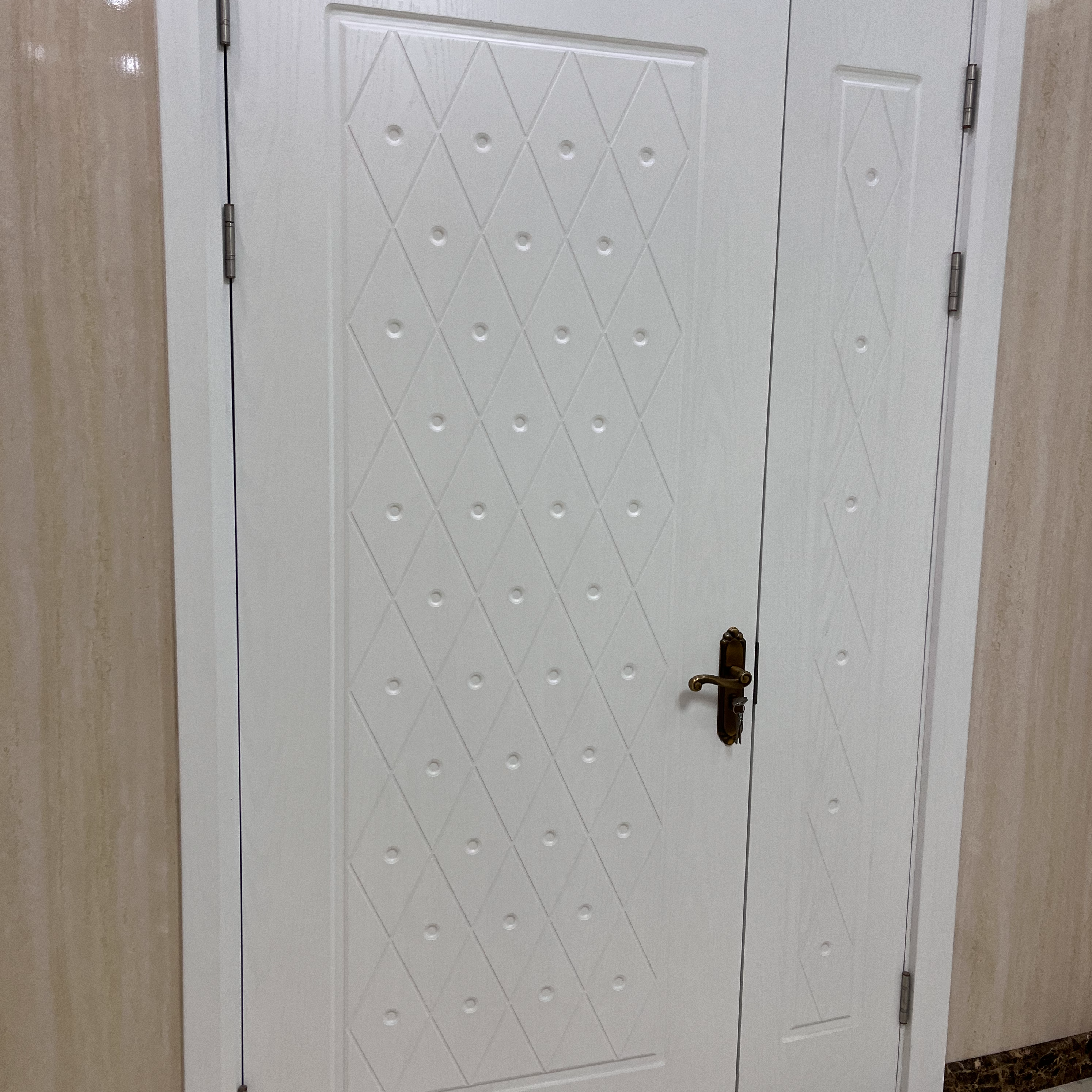 Pintu WPC Anti Rayap 100% untuk Rumah Pribadi